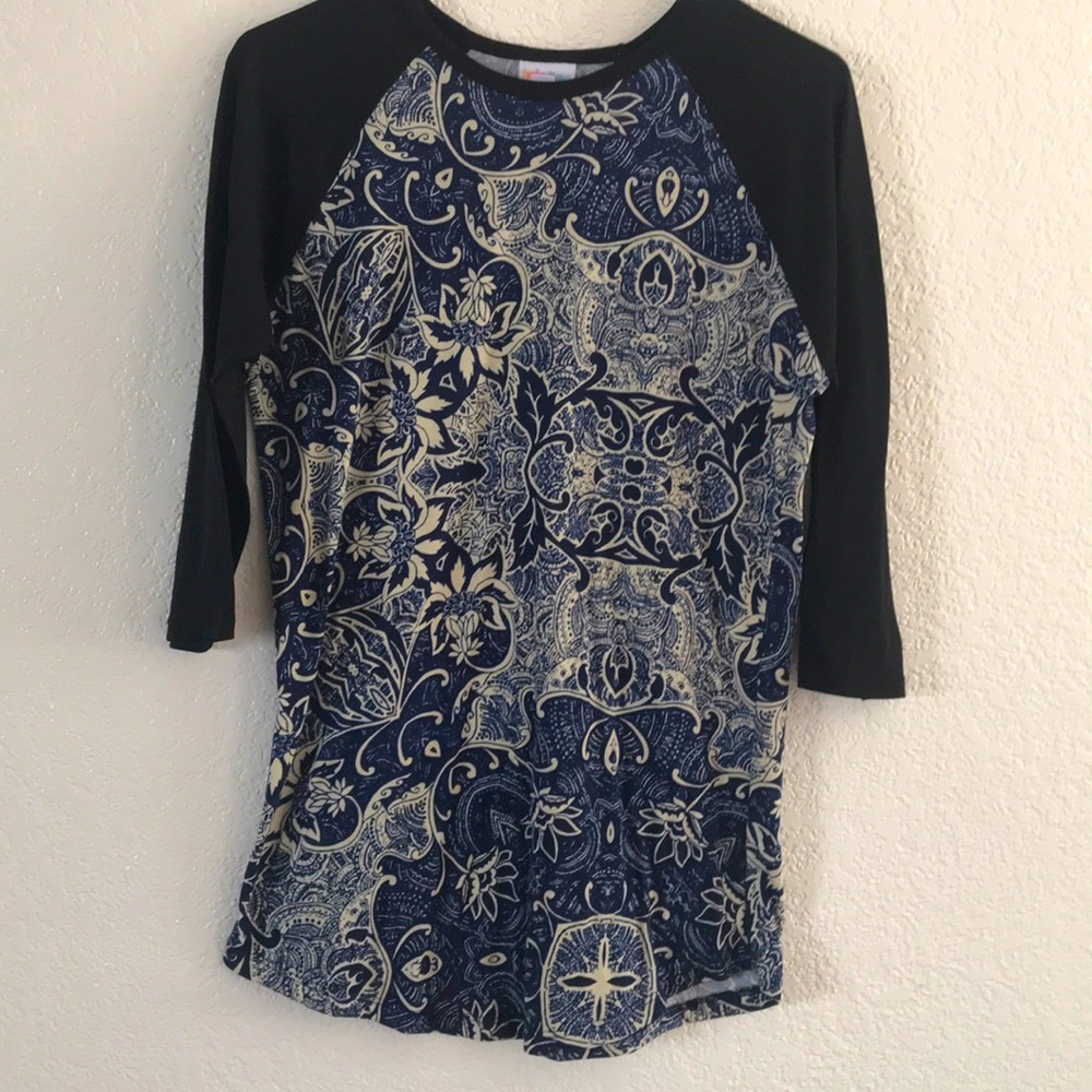 Stunning LuLaRoe Randy